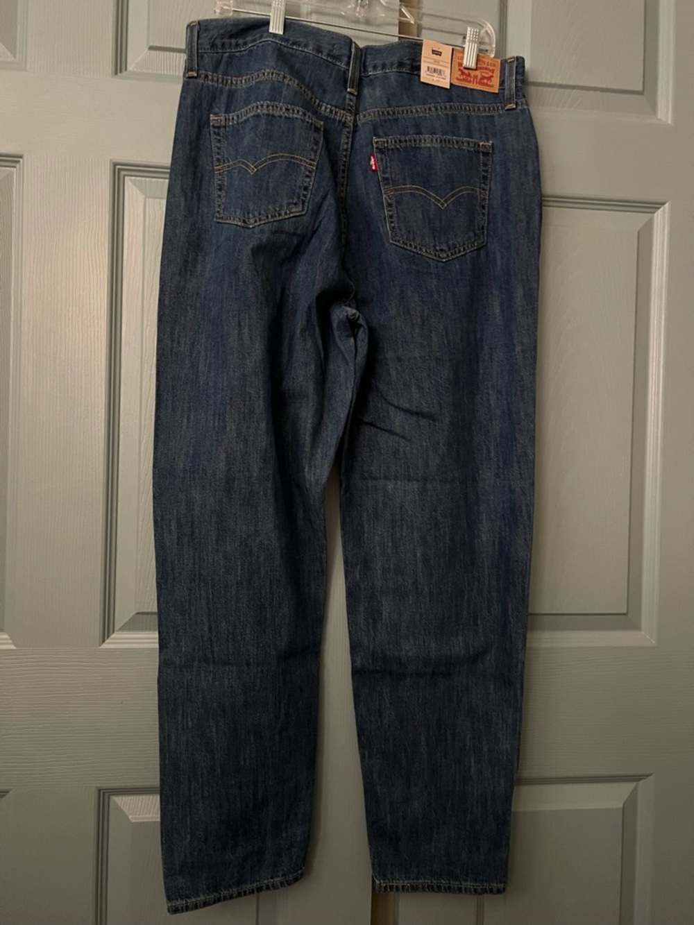 Levi’s 80s Mom Jeans - Picture 2 of 8